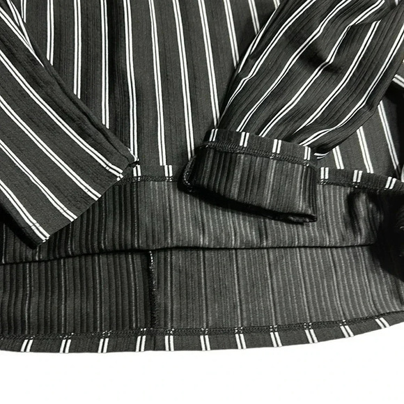 Dynamite front twisted knot black & white striped dress L,
Career,event,office - Picture 12 of 13